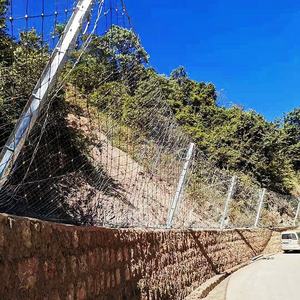 شبكة حماية من الانهيارات الصخرية على المنحدرات، شبكة مرنة من الأسلاك الفولاذية المجلفنة لحماية الجبال وتخضير المنحدرات وزراعة العشب - Product Image 3