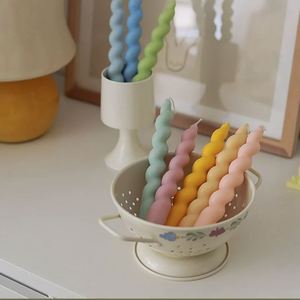 เทียนหอมทรงแท่งยาวแบบเกลียว กลิ่นหอมอโรมาเธอราพี ทำจากขี้ผึ้งถั่วเหลือง เหมาะสำหรับงานแต่งงาน งานวันเกิด ตกแต่งบ้าน - Product Image 4