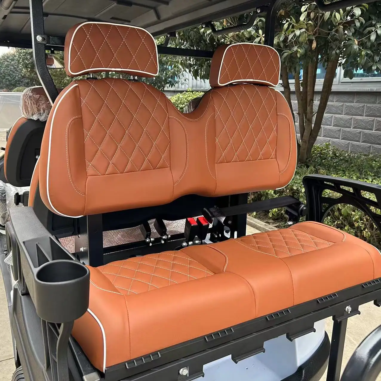 HAUXIN toptan fiyat kulübü 48V ucuz Golf arabaları özelleştirilmiş 72 Volt 4 6 koltuk sokak yasal Golf elektrikli sepeti