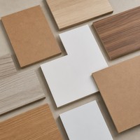 Panneau MDF professionnel haute densité E1 1220x2440mm, panneau de fibres poncé pour meubles haut de gamme et projets d'aménagement intérieur commercial