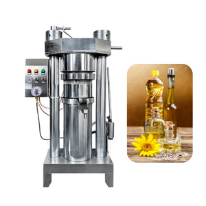 Machine d'extraction à froid commerciale pour huiles de tournesol, sésame, olive, beurre de cacao et avocat, d'origine italienne - Product Image 1