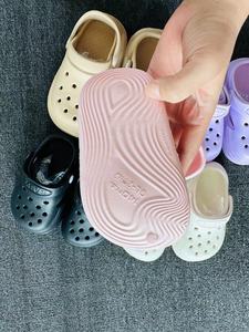 2025 nouveauté été respirant doux dessin animé voiture enfants clignotant éclairage LED jardin chaussures pour tout-petit - Product Image 3
