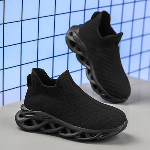 Chaussures pour enfants en maille respirante à enfiler, bout rond, semelle intermédiaire en EVA, semelle extérieure en caoutchouc, style décontracté, unisexe - Product Image 3
