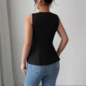 Chaleco sin mangas con cuello en V para mujer, con botones dorados con diseño floral, elegante y ajustado. - Product Image 2