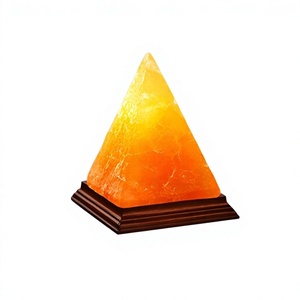 Lámpara Piramidal de Sal Rosa del Himalaya con Base de Madera, Cristal de Roca Natural Tallado a Mano, Decoración de Mesa, Regalo, Venta al por Mayor - Product Image 1
