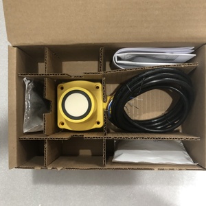 Sensor Ultrasónico Ban&ner QT50ULB U-GAGE, Salida Analógica de 10-30V, 4-20mA/0-10V para Detección de Nivel - Product Image 2