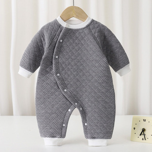 Bộ liền thân giữ ấm mùa đông cho bé sơ sinh, unisex, kiểu dáng thường ngày, cài khuy bấm, chất liệu 100% cotton, tay dài, sản xuất theo đơn đặt hàng (OEM/ODM) của Kixintianguo - Product Image 1
