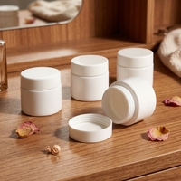 Pot en verre opaque blanc en gros, récipient en verre à large ouverture avec couvercle sécurité enfant pour herbes, grains de café, fleurs séchées, épices