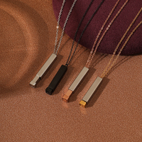 Collier Personnalisé Barre Vierge en Acier Inoxydable avec Nom et Message Caché pour Femme, Cadeau Gravé pour Couple et Amoureux