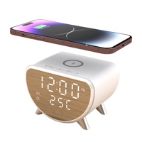 Jam Alarm Pengisi Daya Nirkabel 15W Jam Digital LED dengan Tampilan Tanggal dan Suhu Desain Melengkung Dekoratif untuk Meja Samping Tempat Tidur.