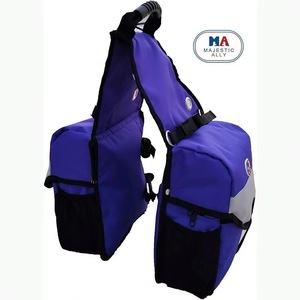 Muestra gratuita: Bolsa de sillín de caballo Cashel Quality Deluxe Medium con bolsillos acolchados y aislados, y dos bolsillos para botellas de agua. - Product Image 1