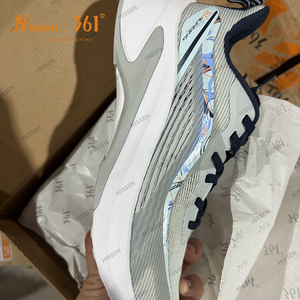 Chaussures de sport importées de Chine, type slip-on, pour femmes, avec paiement par T/T accepté pour la revente en ligne - Product Image 1
