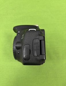 กล้องดิจิตอลขายส่ง Canon EOS 600D DSLR 18MP หน้าจอพลิกได้ ถ่ายวิดีโอ วีล็อกกิ้ง ได้รับการรับรอง - Product Image 4