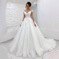 Robe de mariée grande taille d'été en mousseline à une épaule avec traîne longue et dentelle 3D blanche pour la mariée