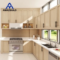 AMAZBUILD Meubles d'îlot de cuisine modernes et contemporains sur mesure, comptoir de luxe en pierre frittée, portes en verre pour villa américaine