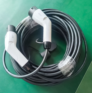 Nuevo Cable de Carga para Vehículos Eléctricos Tipo 2 Personalizado por el Fabricante, 5 Metros, 3.5KW/7KW/11KW/22KW, Cargador Rápido de Nivel 2 para Vehículos Eléctricos, Certificado CE, IP65 - Product Image 5
