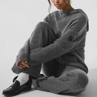 Ensemble pull et pantalon pour femmes en coton personnalisé en usine OEM ensemble 2 pièces pull et pantalon pour femmes en tricot rouge gris surdimensionné