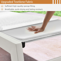 Chaise longue d'extérieur blanche avec dossier inclinable en maille, roulettes et table d'appoint carrée pour piscine, patio, jardin, terrasse