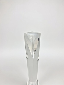 Elegante Trofeo in Acrilico con Stampa UV, Ecologico, Incisione Laser, Aspetto Cristallino per Cerimonie di Premiazione - Product Image 2