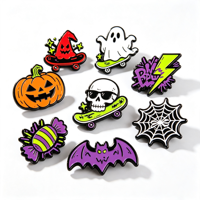 Pins de solapa esmaltados clásicos de Halloween, de metal, con diseños de fantasma de dibujos animados, calabaza, murciélago y telaraña, insignia tipo broche, para mochila con logotipo personalizado