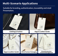 Étiquettes suspendues personnalisées en papier avec estampage à chaud en feuille d'or pour chapeaux, avec code QR pour la lecture par scanner, pour vêtements de luxe.