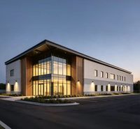 Edificio Comercial Prefabricado de Estructura de Acero con Muro Cortina de Vidrio y Sala de Exposiciones