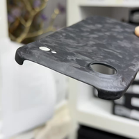 Étui de téléphone ultra fin en fibre de carbone, antichoc, protection professionnelle, texture forgée, trous précis et larges pour iPhone