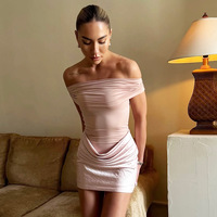 Robe Courte Femme Sexy Épaules Dénudées Col Bardot Drapé en Satin Coupe Moulante Taille Basse Tenue de Soirée 2026