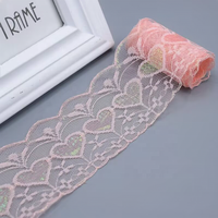 Dentelle française non élastique à motif cœur brodé 100% polyester pour robe de mariée et décoration intérieure