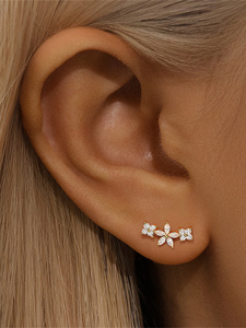 Pendentif classique en argent sterling S925 avec rangée de diamants et fond plat pour piercing d'oreille - Product Image 4