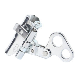 อุปกรณ์ล็อคตัวเอง ทำจากเหล็กอัลลอยด์ หัวเข็มขัดเชื่อมต่อเร็ว สำหรับป้องกันการตก พร้อมตัวจับเชือกและห่วงรูปตัว D ทำจากสแตนเลส - Product Image 1