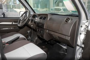 Dongfeng xiaokang DFSK K05S <span class=keywords><strong>fourgon</strong></span> à <span class=keywords><strong>petit</strong></span> panneau mini van passager 5/7 places <span class=keywords><strong>prix</strong></span> bon marché fabriqué en Chine - Product Image 6