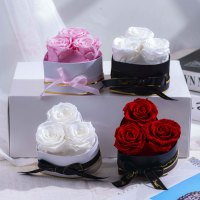 HFlora Vente en gros de mini boîtes de roses éternelles en forme de cœur, 3 roses préservées dans une boîte cadeau en forme de cœur pour femme et famille