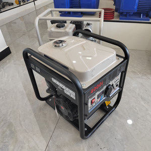 Generador Portátil de Gasolina Tengka, Totalmente de Cobre, 4KW 5KW 6KW, Marco Abierto, Monofásico, Salida de 50Hz, Voltaje Nominal de 230V - Product Image 3