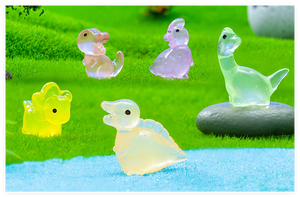 Ornements de Noël en résine, miniatures d'animaux lumineux, <span class=keywords><strong>dinosaures</strong></span>, jouets mignons, figurines de collection, fée, amour, peintes à la main - Product Image 4