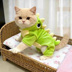 Abbigliamento Invernale per Cani e Altri Animali Domestici: Costume Caldo in Poliestere Felpato con Simpatico Dinosauro Trasformabile - Ideale per Teddy e Bichon - Product Image 4