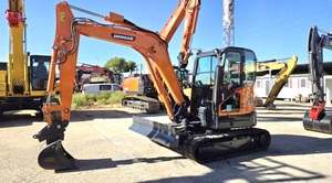 Mini-excavatrice d'occasion Doosan DX60 6 tonnes, modèle 2026, d'origine coréenne, certifiée CE, avec brise-roche - Product Image 3