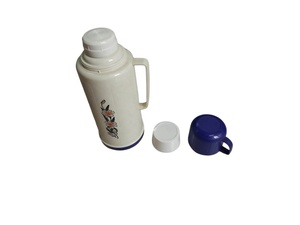 Bouteille isotherme <span class=keywords><strong>portable</strong></span> en plastique pour eau chaude, idéale pour le marché local du Yémen (vente en gros) - Product Image 3
