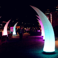 Pilier Gonflable LED pour Événements de Mariage Blancs, Décoration d'Entrée de Scène de Fête avec Logo Personnalisé et Style Moderne