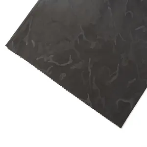 Bonne Qualité 100% Polyester 75D En Relief Tissu de Mémoire Imité PU Revêtement Tissu Imperméable pour Vêtement