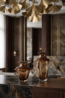 Vase en verre ambré soufflé à la main avec des poignées transparentes en forme d'ailes et un col à pétales festonnés, vase à fleurs pour la décoration de la pièce