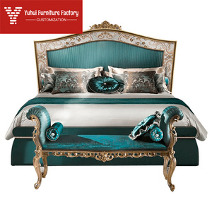 <span class=keywords><strong>Letto</strong></span> Matrimoniale di Lusso Europeo in <span class=keywords><strong>Legno</strong></span> Massello, <span class=keywords><strong>Intarsiato</strong></span> a Conchiglia in Stile Italiano, con Intaglio Floreale Originale Francese, per Villa - Product Image 1