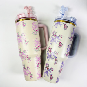 Commercio all'ingrosso Stan 40OZ con manico tazza con scatola regalo sottovuoto isolato bottiglia di acqua incisa paglia all'aperto tazza per auto Tumbler - Product Image 3