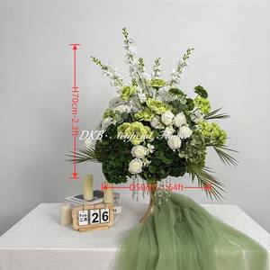 Fournitures pour fleuristes : Boules de fleurs de luxe de 50 cm, vertes et blanches, pour centres de table de mariage sur le thème de la forêt - Product Image 2