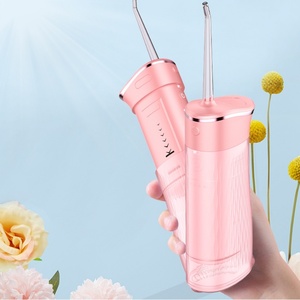 Irrigador Bucal de Agua de Estilo Clásico con Molde Privado, Dos Tamaños a Elegir (200ml y 300ml), Mini Irrigador Dental de Agua para Cuidado Bucal - Product Image 6