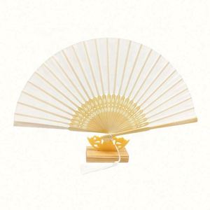 Abanico de Mano Plegable de Bambú Pintado con Arte Folclórico Personalizado para Novia - Product Image 4