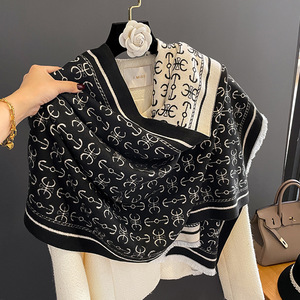 COHUY 2024 nouvelle écharpe Jacquard double face pour femme Double lettre C épaissi chaud Imitation cachemire châle Long solide uni - Product Image 3