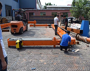 رافعة جسرية كهربائية صغيرة بسعر المصنع مع إطارات مطاطية، رافعة شبه جسرية محمولة للورش - Product Image 2