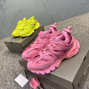 Chaussures de sport rétro de luxe de haute qualité avec éclairage LED Track 3.0, baskets décontractées pour hommes - Product Image 1