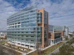 <span class=keywords><strong>Edificio</strong></span> Hospitalario Multiusos de Estructura de Acero Prefabricada de Estilo Industrial Moderno - Product Image 1